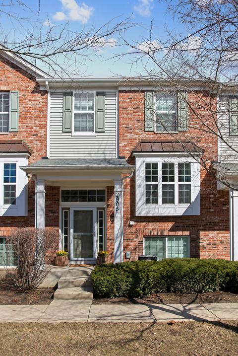 2905 Neubauer Cir, Lindenhurst, IL 60046 photo 1