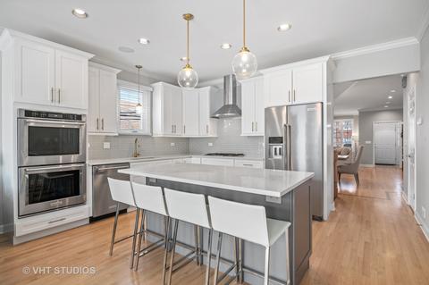 2343 W Cullom Ave, Chicago, IL 60618 photo 6