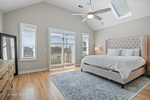 2343 W Cullom Ave, Chicago, IL 60618 photo 15