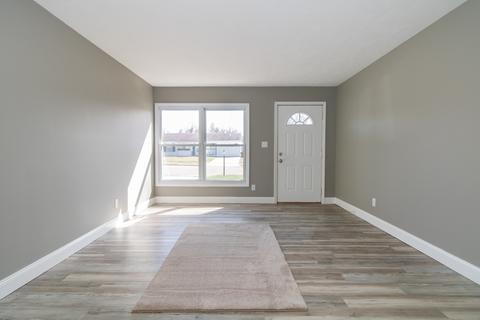 406 Miles Ln, Normal, IL 61761 photo 5
