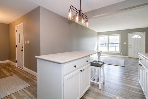 406 Miles Ln, Normal, IL 61761 photo 11