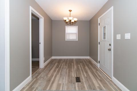 406 Miles Ln, Normal, IL 61761 photo 12