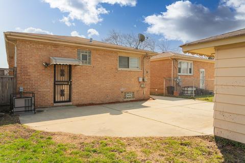 15034 Champlain Ave, Dolton, IL 60419 photo 3