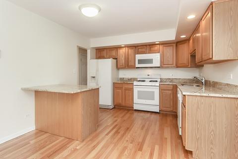 1025 Kenilworth Dr, Wheeling, IL 60090 photo 5