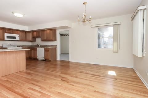 1025 Kenilworth Dr, Wheeling, IL 60090 photo 7
