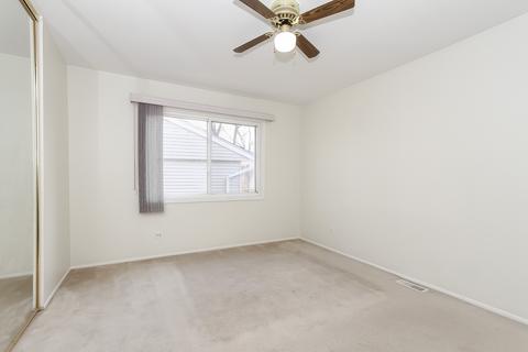 1025 Kenilworth Dr, Wheeling, IL 60090 photo 12