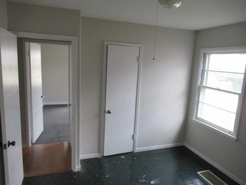 409 Fairview Dr, Champaign, IL 61820 photo 19