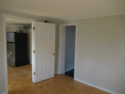 409 Fairview Dr, Champaign, IL 61820 photo 18