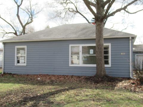409 Fairview Dr, Champaign, IL 61820 photo 1