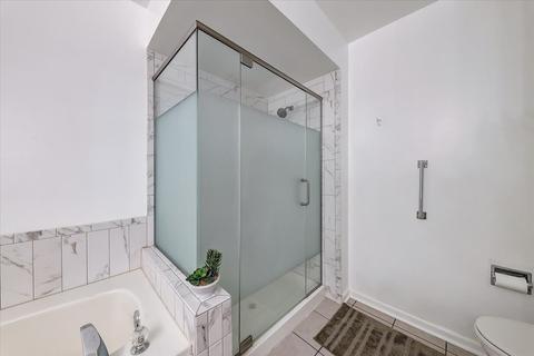 9033 Jacqueline Dr, Des Plaines, IL 60016 photo 18