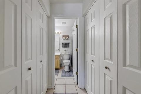 9033 Jacqueline Dr, Des Plaines, IL 60016 photo 24