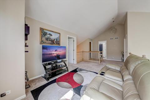9033 Jacqueline Dr, Des Plaines, IL 60016 photo 20