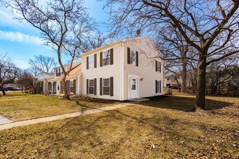 66 Silver Tree Cir, Cary, IL 60013 photo 1