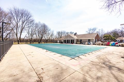 66 Silver Tree Cir, Cary, IL 60013 photo 27