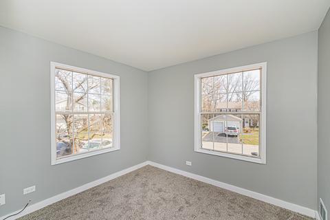 66 Silver Tree Cir, Cary, IL 60013 photo 14