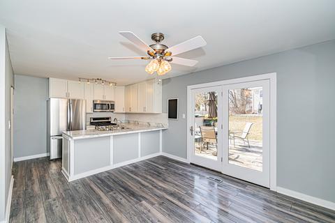 66 Silver Tree Cir, Cary, IL 60013 photo 9