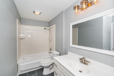 66 Silver Tree Cir, Cary, IL 60013 photo 16