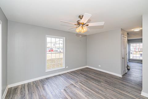 66 Silver Tree Cir, Cary, IL 60013 photo 7