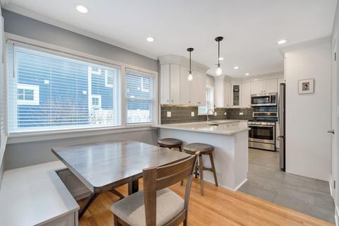 636 Beaver Rd, Glenview, IL 60025 photo 5