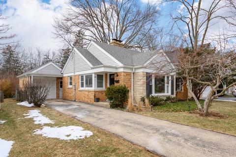636 Beaver Rd, Glenview, IL 60025 photo 2