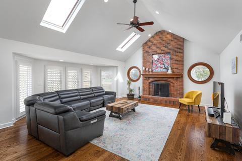 4204 White Eagle Dr, Naperville, IL 60564 photo 23