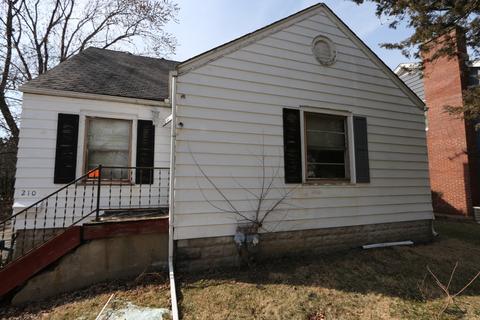 210 S Prospect St, Wheaton, IL 60187 photo 1
