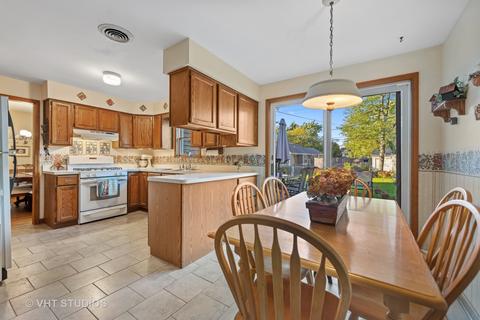 317 Wakeman Ave, Wheaton, IL 60187 photo 8