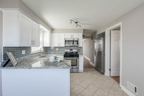 7705 Mcvicker Ave, Burbank, IL 60459 photo 9