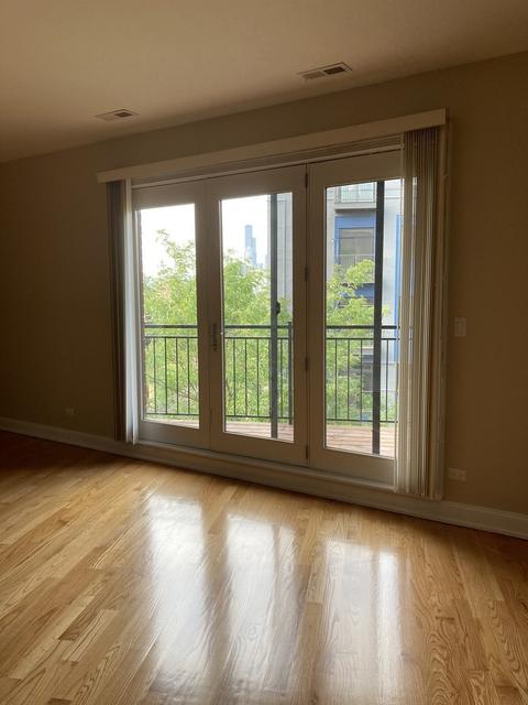 19 E 26th St #4, Chicago, IL 60616 photo 2