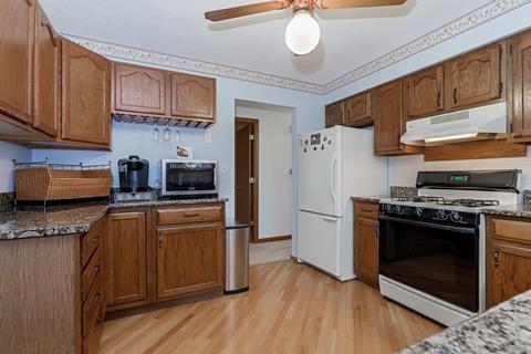 707 Kathleen Dr, Normal, IL 61761 photo 5