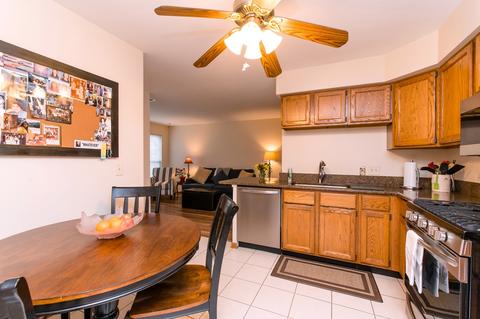 875 Wembley Ct, Elgin, IL 60120 photo 13