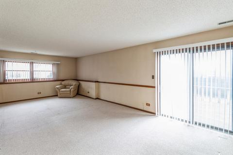 4415 Beacon Ct, Hoffman Estates, IL 60192 photo 6