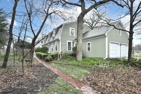 38 W245 Pars Path, Elgin, IL 60124 photo 2