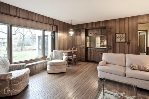 38 W245 Pars Path, Elgin, IL 60124 photo 4