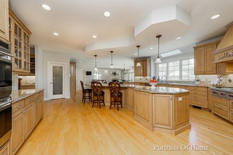 1557 E Prairie Ave, Wheaton, IL 60187 photo 9