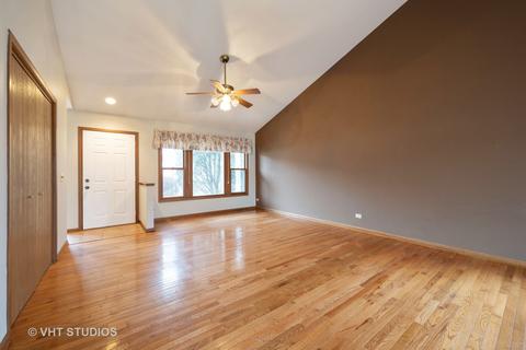 2333 Bluejay Trl, Elgin, IL 60123 photo 4