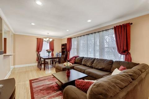 619 E Prairie Ave, Des Plaines, IL 60016 photo 4