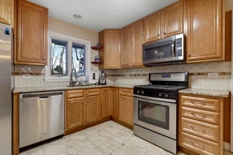 619 E Prairie Ave, Des Plaines, IL 60016 photo 10