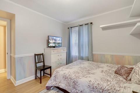 619 E Prairie Ave, Des Plaines, IL 60016 photo 17