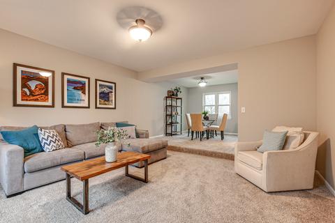 355 Devon Ct, Grayslake, IL 60030 photo 2