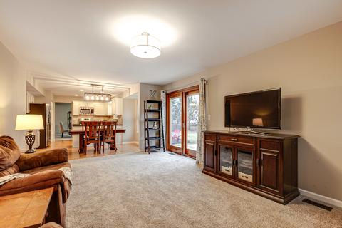 355 Devon Ct, Grayslake, IL 60030 photo 6