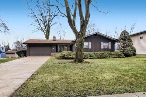 858 Carol Ave, Elgin, IL 60123 photo 1