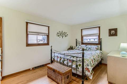 858 Carol Ave, Elgin, IL 60123 photo 10