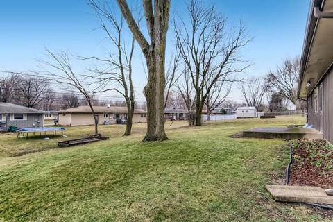 858 Carol Ave, Elgin, IL 60123 photo 19