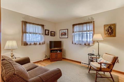 858 Carol Ave, Elgin, IL 60123 photo 14