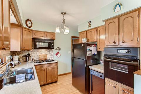 858 Carol Ave, Elgin, IL 60123 photo 7