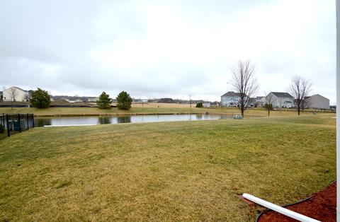 429 E Becker Pl, Sycamore, IL 60178 photo 3