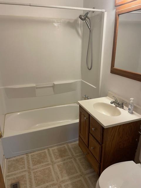 1701 Rogers Ave, Mchenry, IL 60051 photo 13