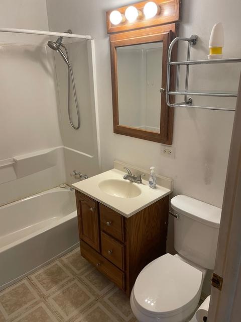 1701 Rogers Ave, Mchenry, IL 60051 photo 12