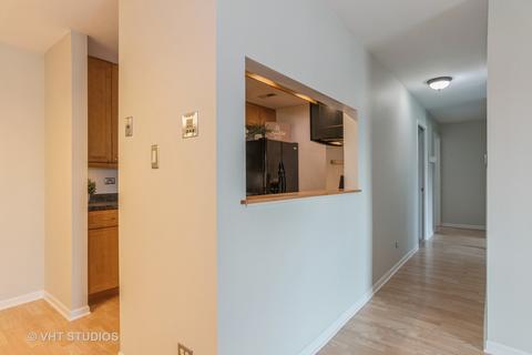 1464 Stonebridge Cir #E8, Wheaton, IL 60189 photo 4